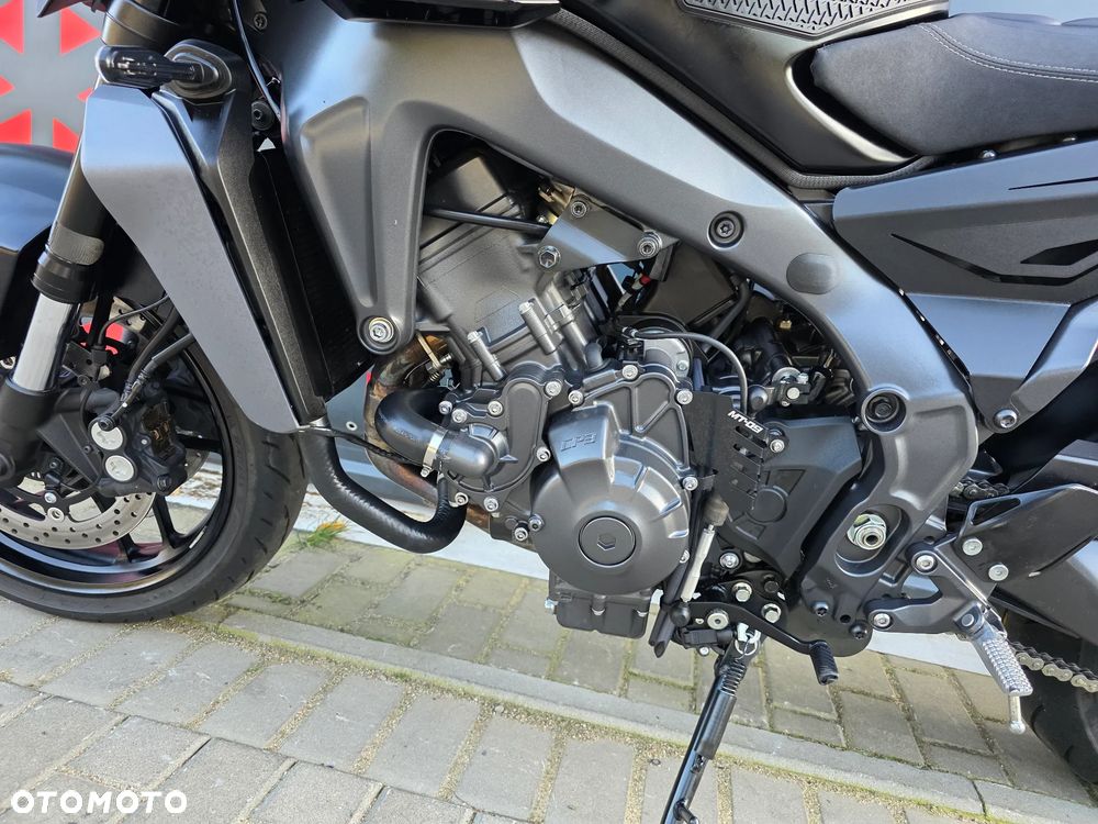Yamaha MT - 8