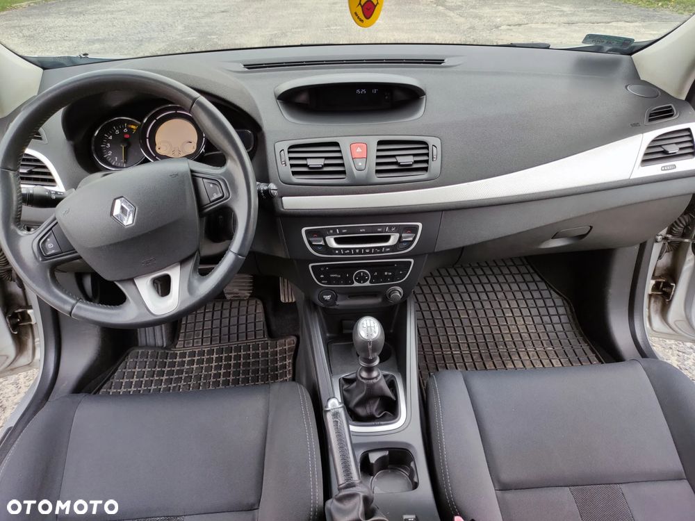 Renault Megane 1.6 16V 110 Expression - 11