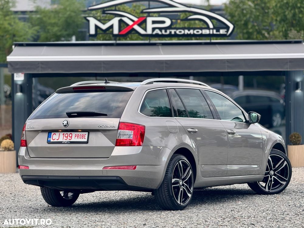 Skoda Octavia 1.6 TDI DSG Style - 4