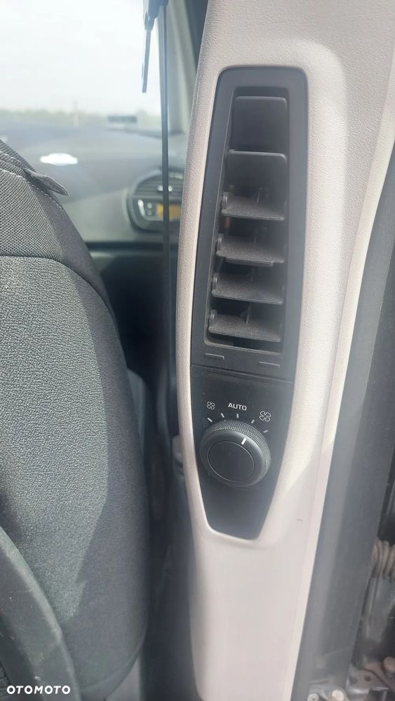 Citroën C4 Grand Picasso 1.6 HDi Attraction - 13