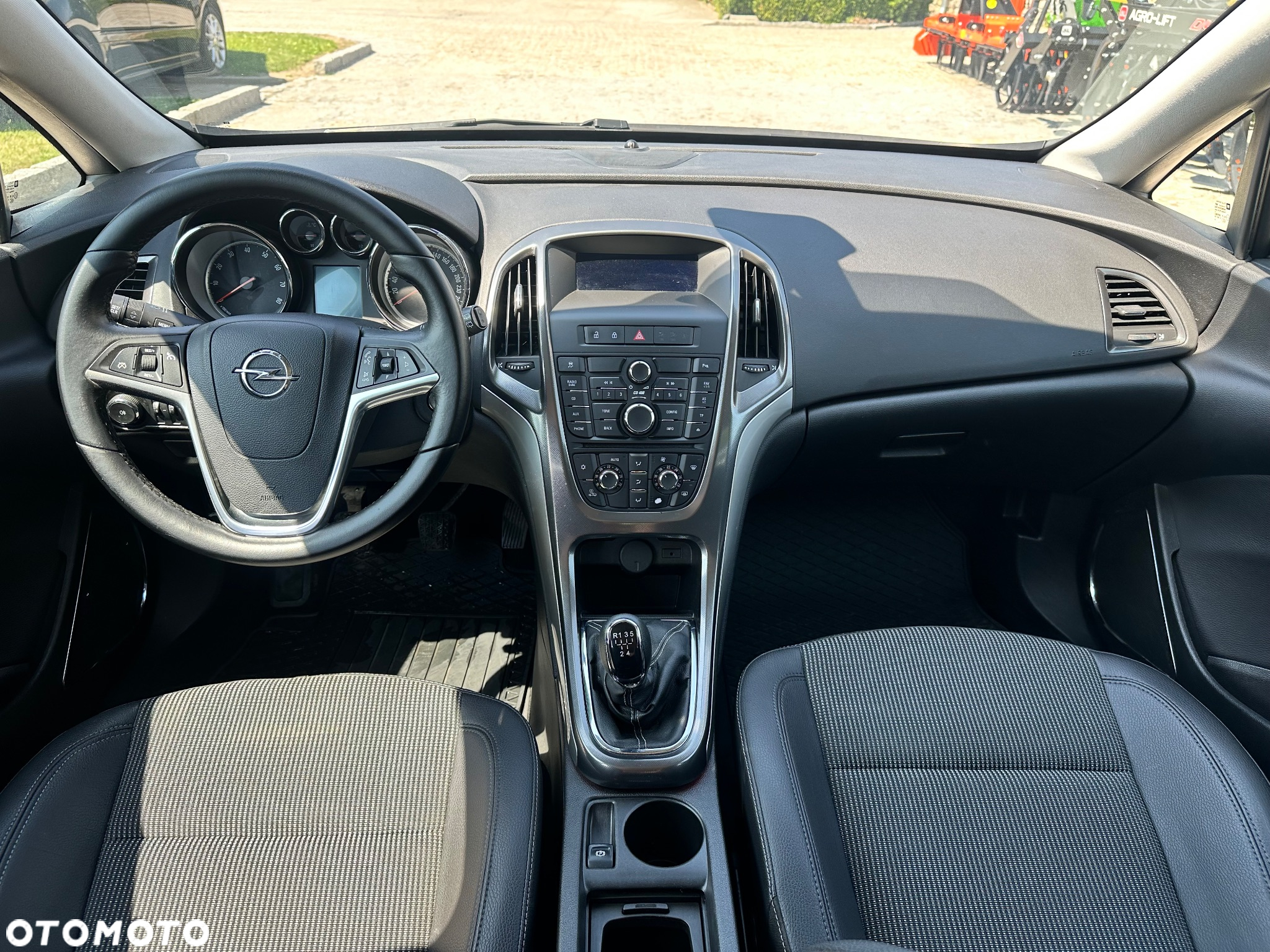 Opel Astra 1.6 Cosmo - 26