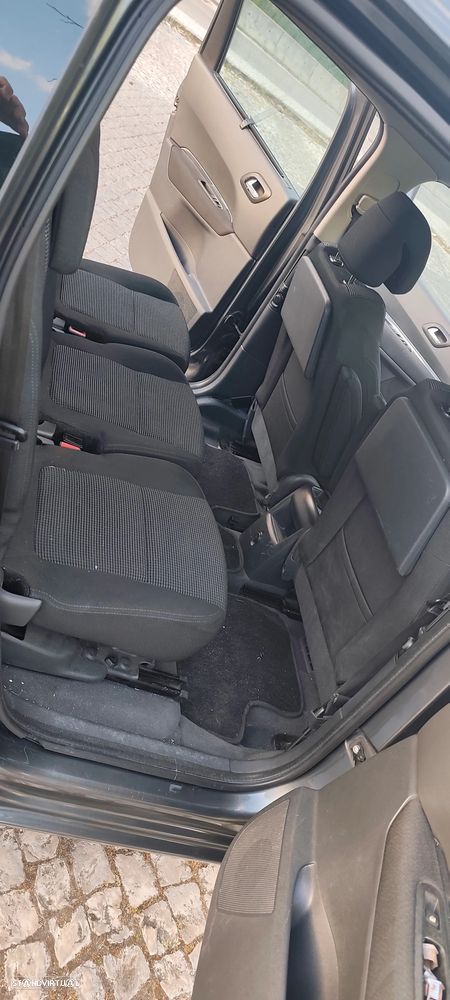 Peugeot 5008 1.6 HDi Executive - 8