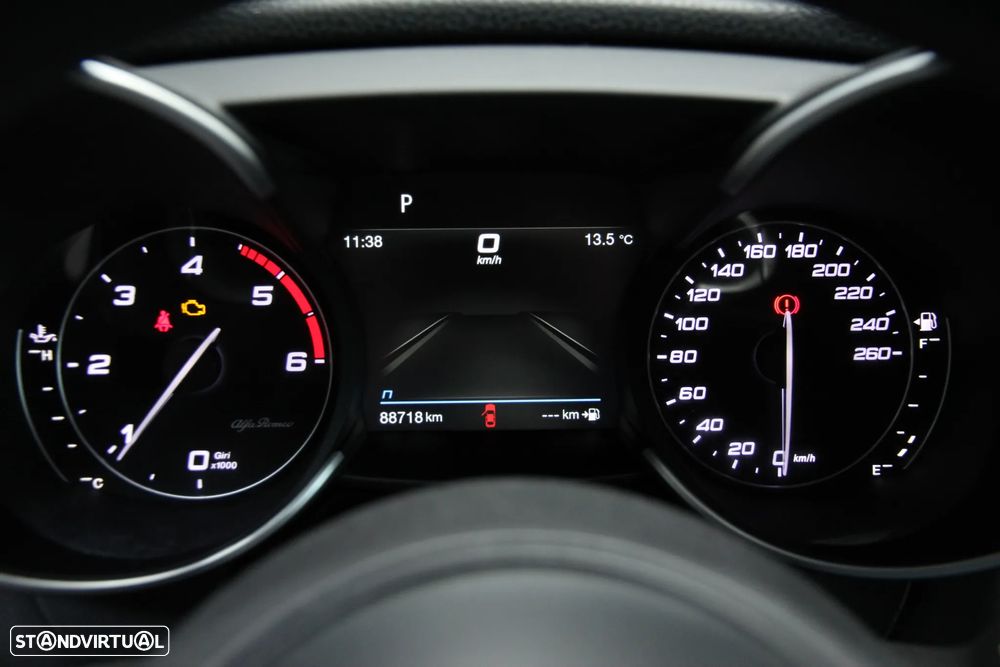 Alfa Romeo Giulia 2.2 D Super AT8 - 26