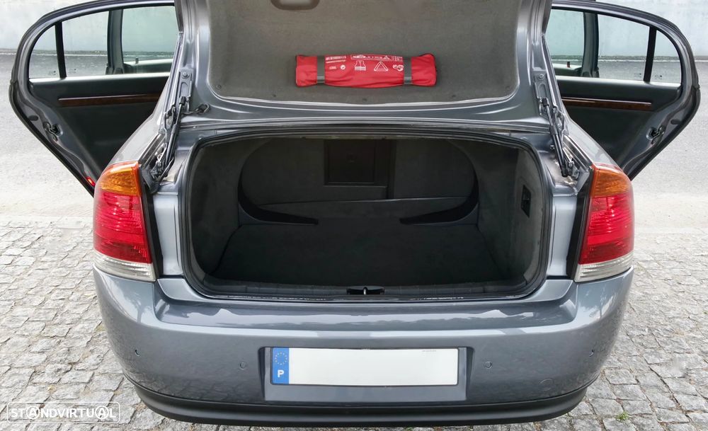 Opel Vectra GTS 2.2 DTi - 12