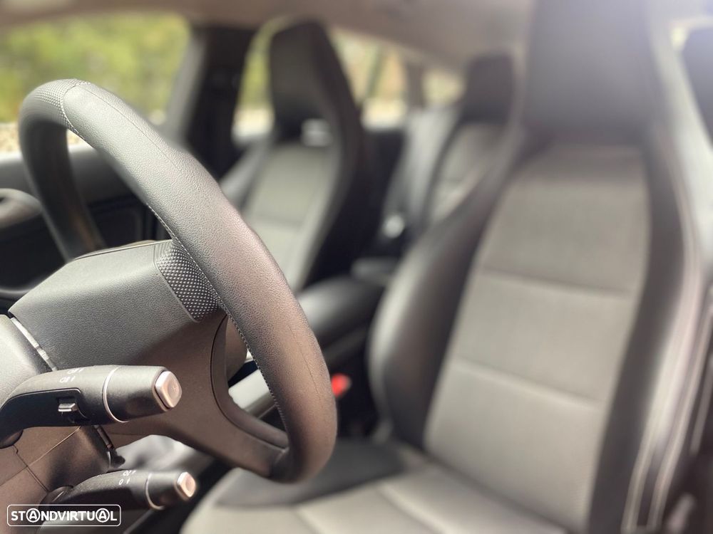 Mercedes-Benz CLA 200 d Shooting Brake Urban - 18