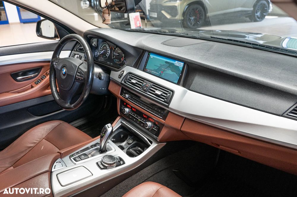 BMW Seria 5 520d xDrive Aut. Luxury Line - 31