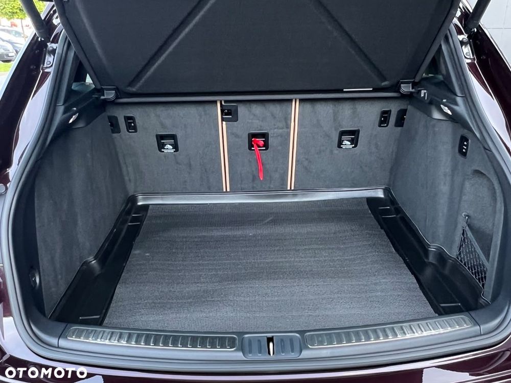 Porsche Macan T - 6