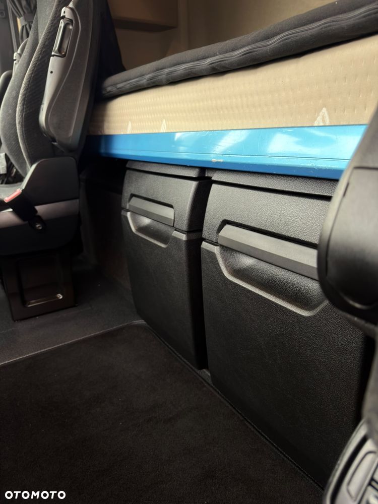 Mercedes-Benz 1848 GIGA SPACE - 27