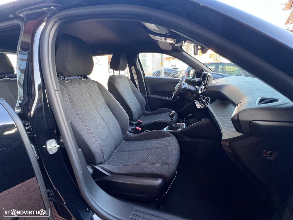 Peugeot 2008 1.2 Style - 12