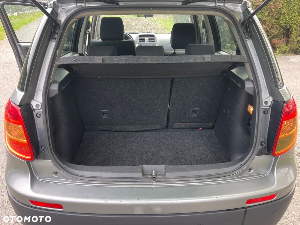 Fiat Sedici 1.9 Multijet DPF 4x4 Dynamic - 11