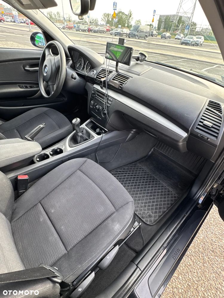 BMW Seria 1 116i - 21