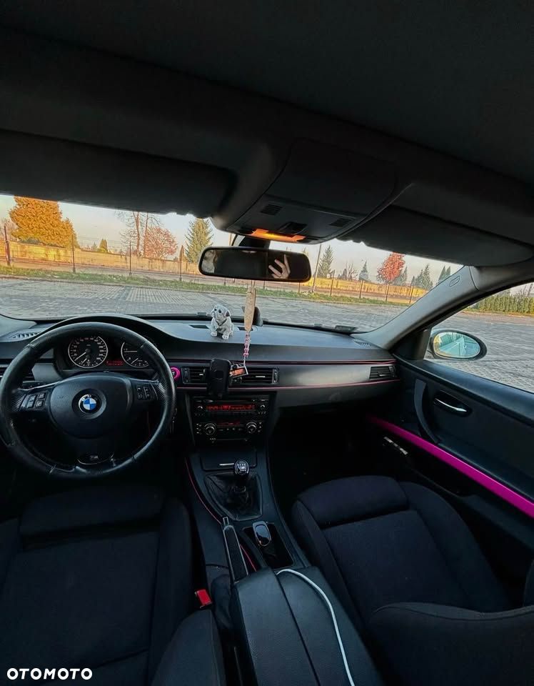 BMW Seria 3 320d - 6
