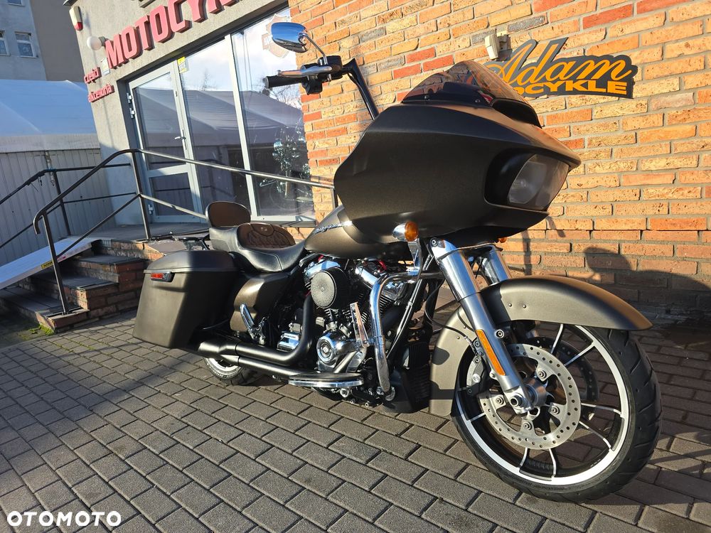 Harley-Davidson Touring Road Glide - 6