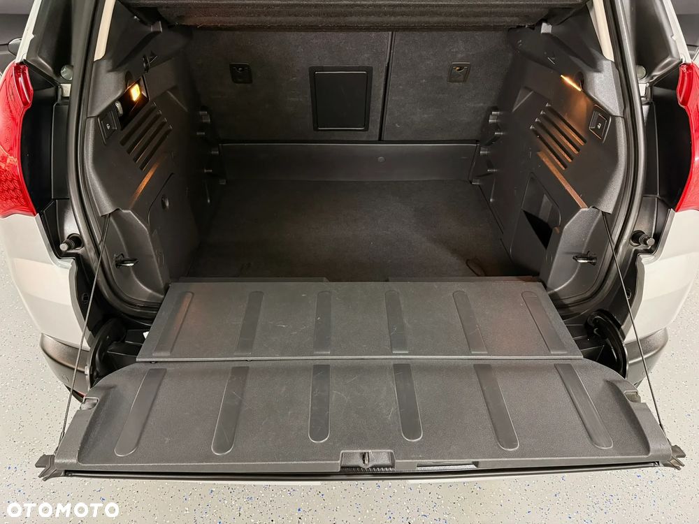 Peugeot 3008 1.6 HDi Premium - 19