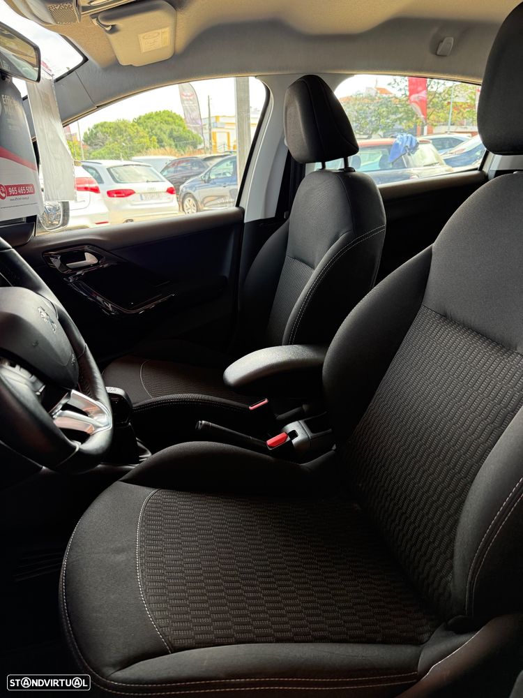 Peugeot 208 PureTech 82 Start & Stop Active - 12
