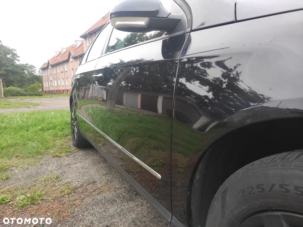 Volkswagen Passat 1.9 TDI DPF BlueMotion - 22