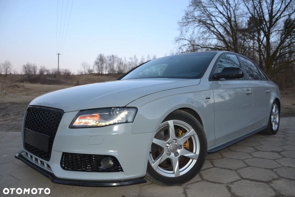 Audi A4 Limousine - 8