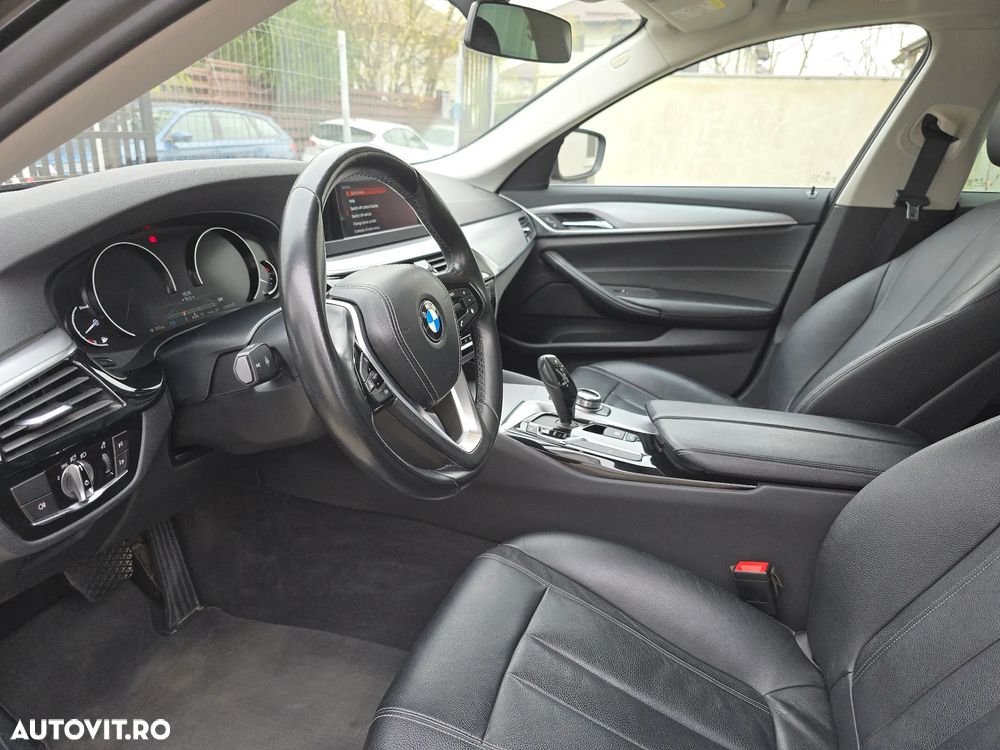 BMW Seria 5 520d AT - 24