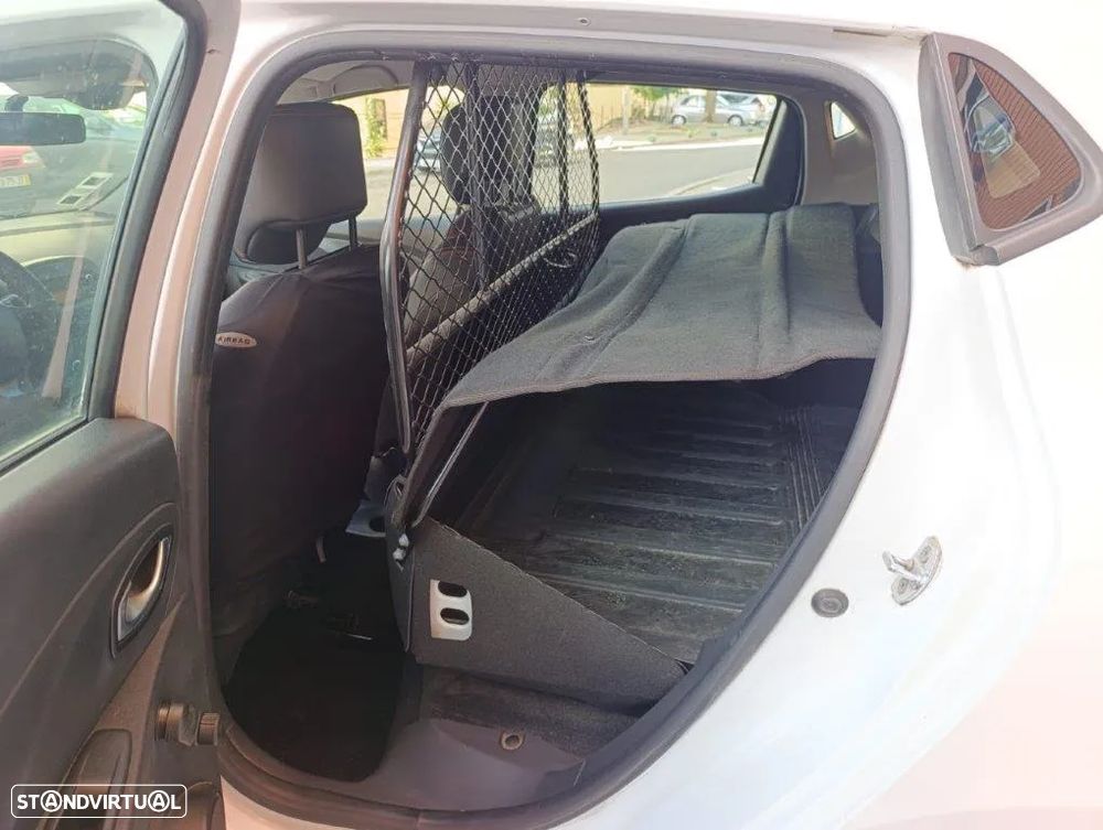 Renault Clio IV 1.5 dCi 75 CV IVA DEDUTÌVEL - 10