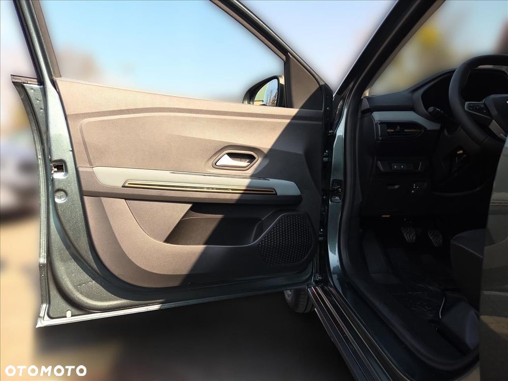 Dacia Sandero - 4