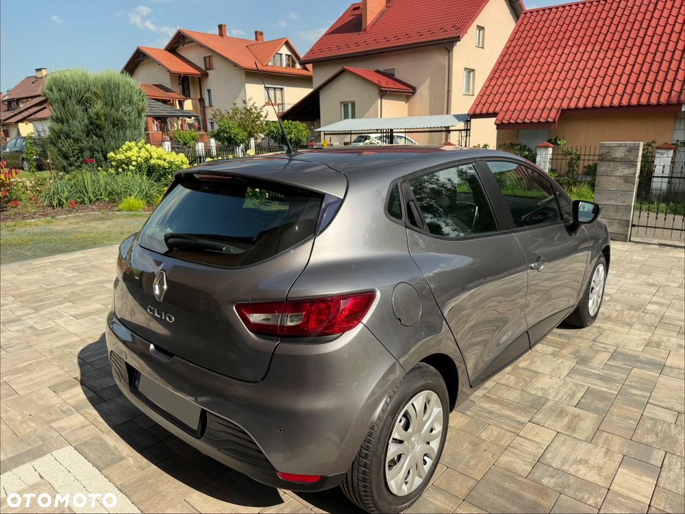 Renault Clio 1.2 16V Alize - 37