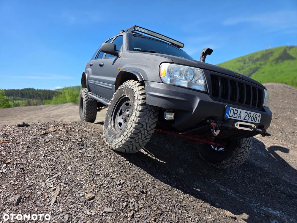 Jeep Grand Cherokee - 1
