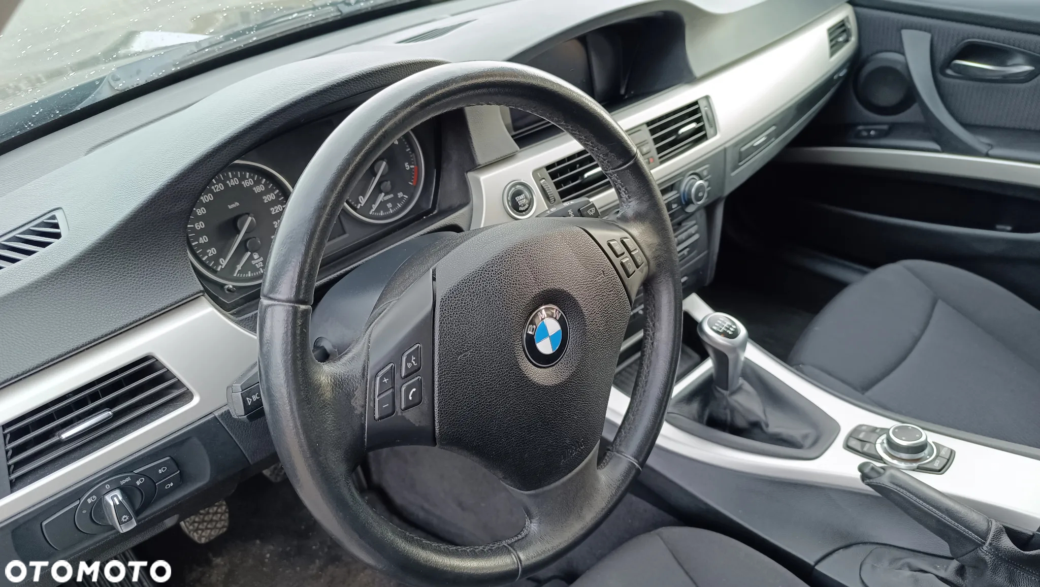 BMW Seria 3 330d DPF Touring Edition Sport - 22