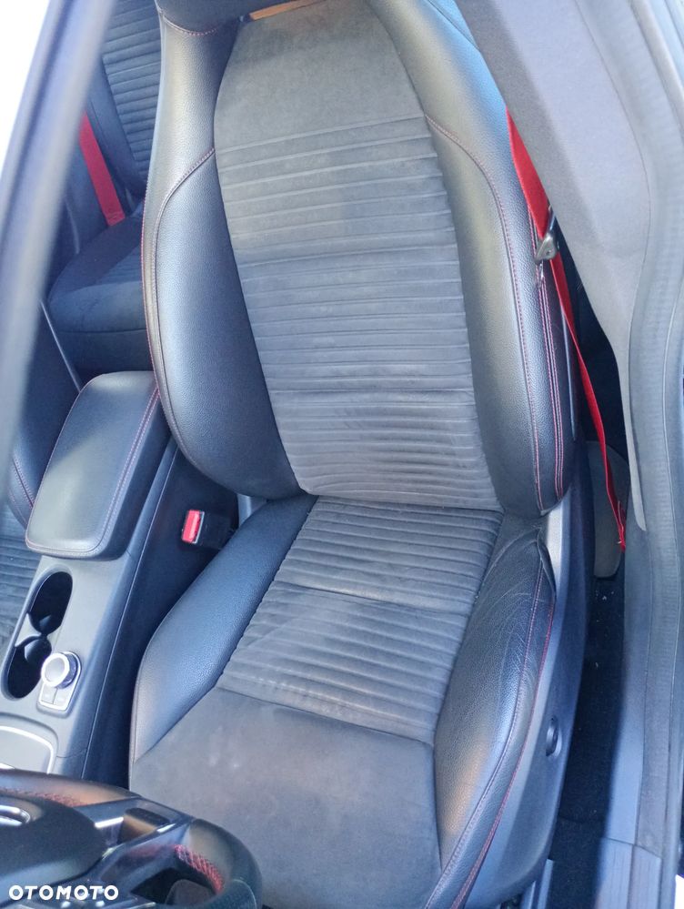 Mercedes-Benz CLA - 11