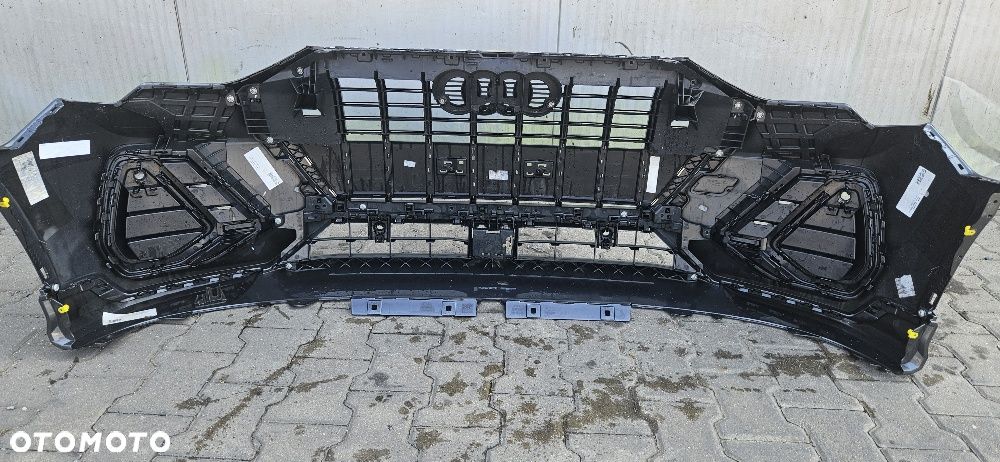 Audi  Q3 83A Zderzak Przód S-Line Kolor LZ7S 4XPdc - 4