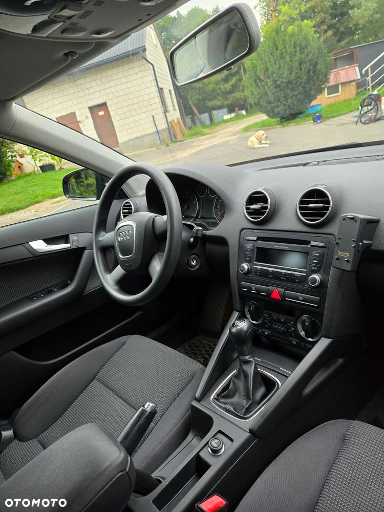 Audi A3 Sportback 1.6 Attraction - 16