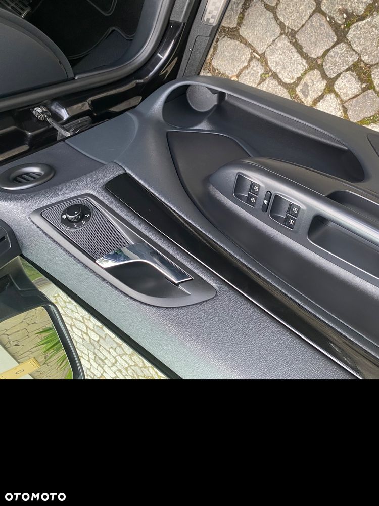 Skoda Octavia 2.0 TDI DPF RS DSG - 32