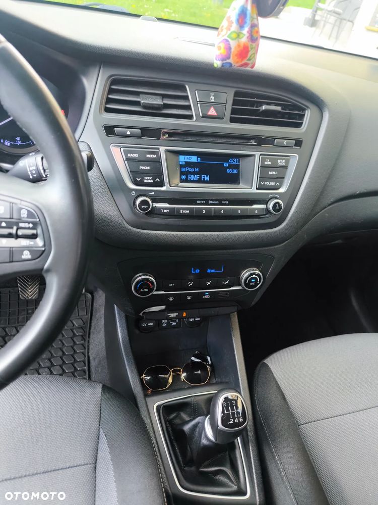 Hyundai i20 1.4 CRDi Style - 9