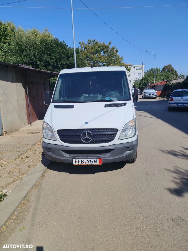 Mercedes-Benz Sprinter - 1