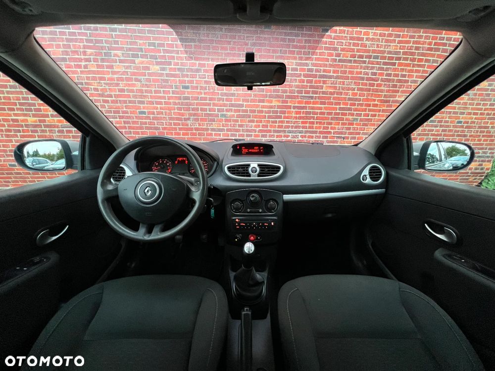 Renault Clio - 6