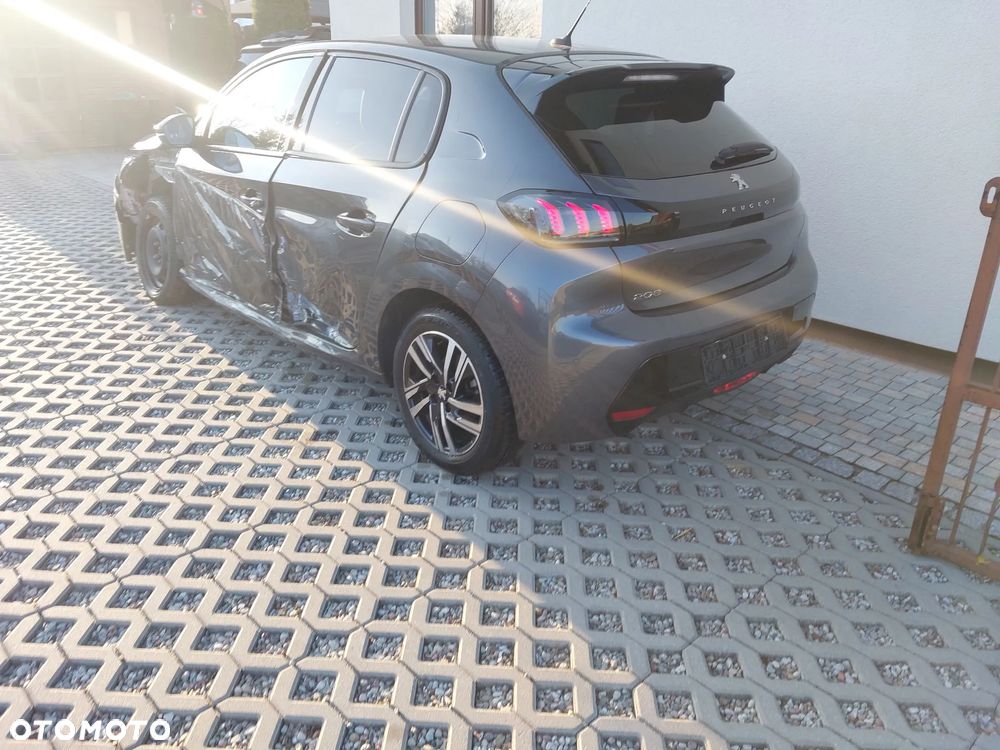 Peugeot 208 1.2 PureTech Allure S&S EAT8 - 7