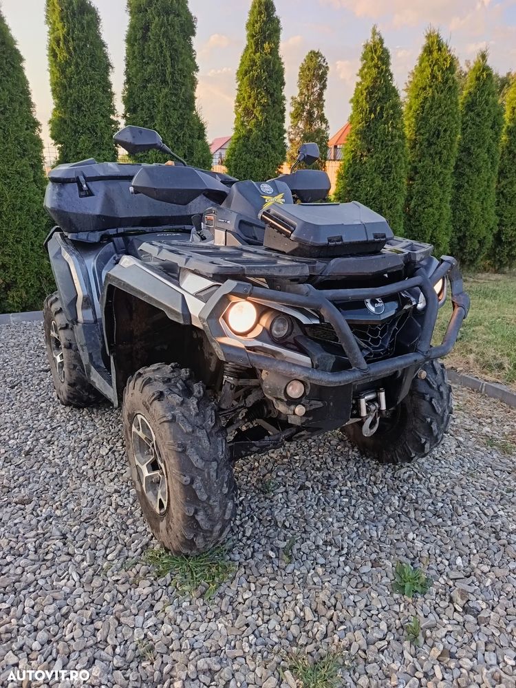 Can-Am Outlander - 2