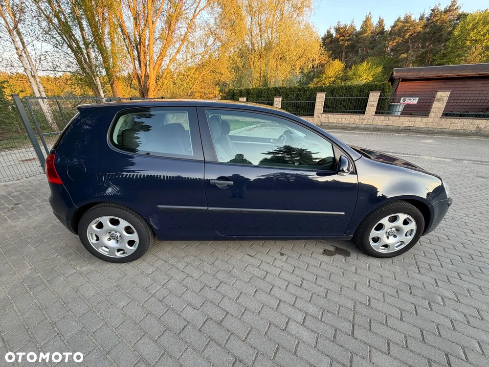 Volkswagen Golf 1.6 Automatik Trendline - 19