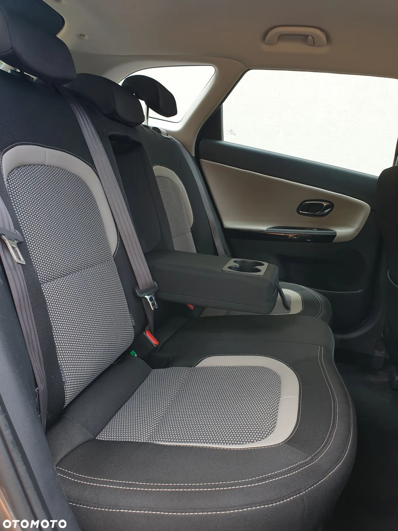 Kia Ceed Cee'd 1.6 GDI XL - 30