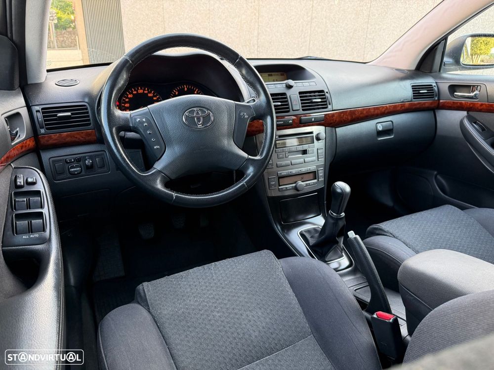 Toyota Avensis SW 2.0 D4D Sol - 8