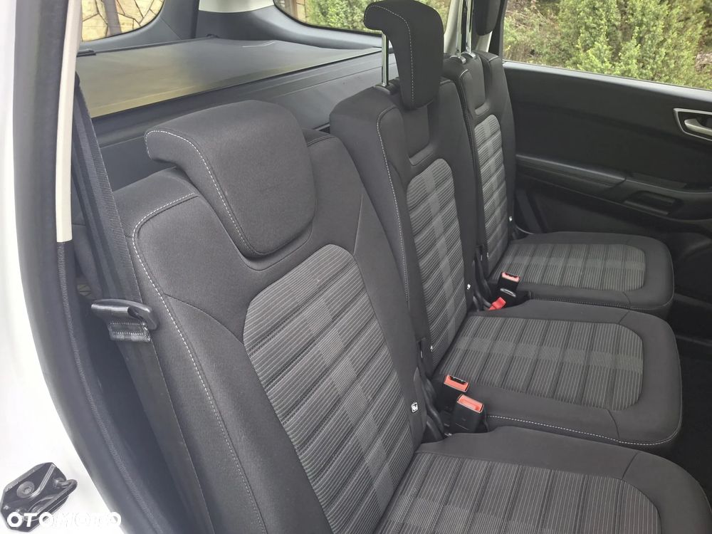 Ford Galaxy 2.0 TDCi 4WD Titanium - 15