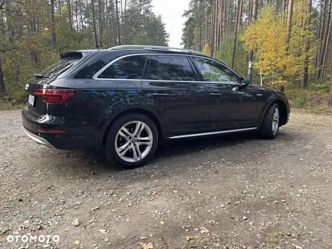 Audi A4 Allroad - 16