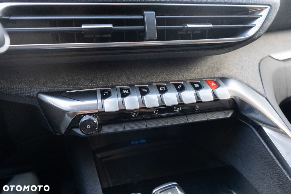Peugeot 5008 THP 165 EAT6 Allure - 18