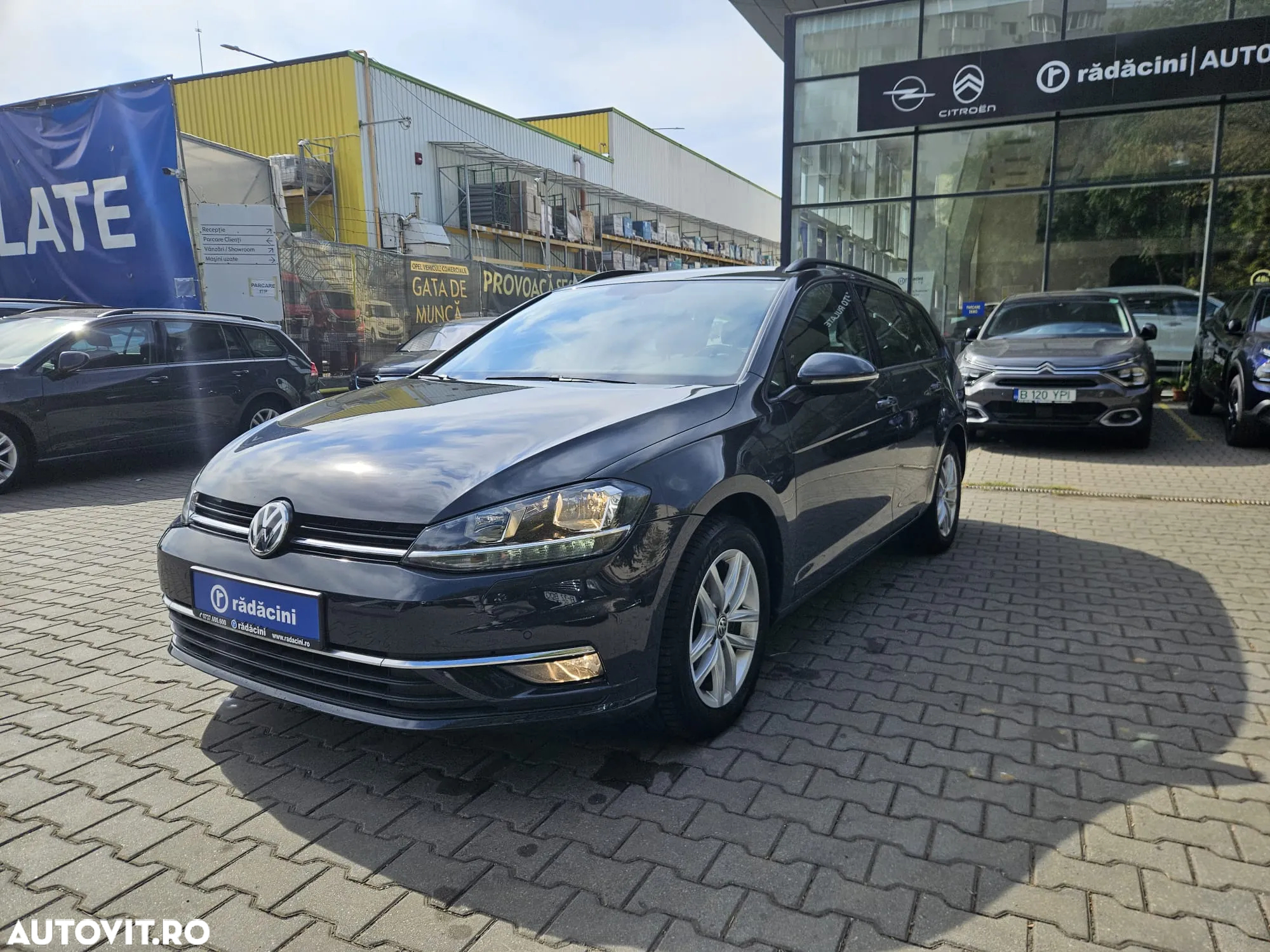 Volkswagen Golf 2.0 BlueTDI DSG Comfortline - 2