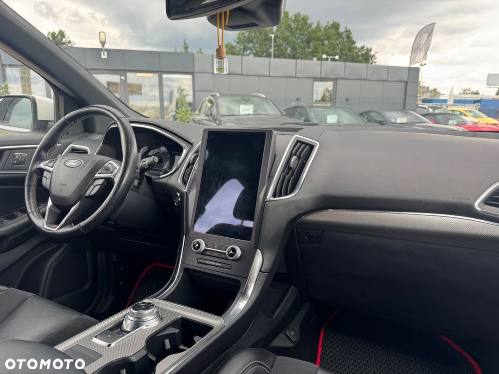 Ford Edge - 18