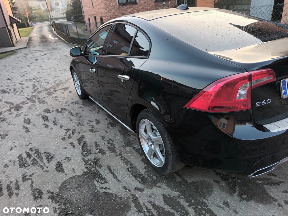 Volvo S60 D4 Edition - 4