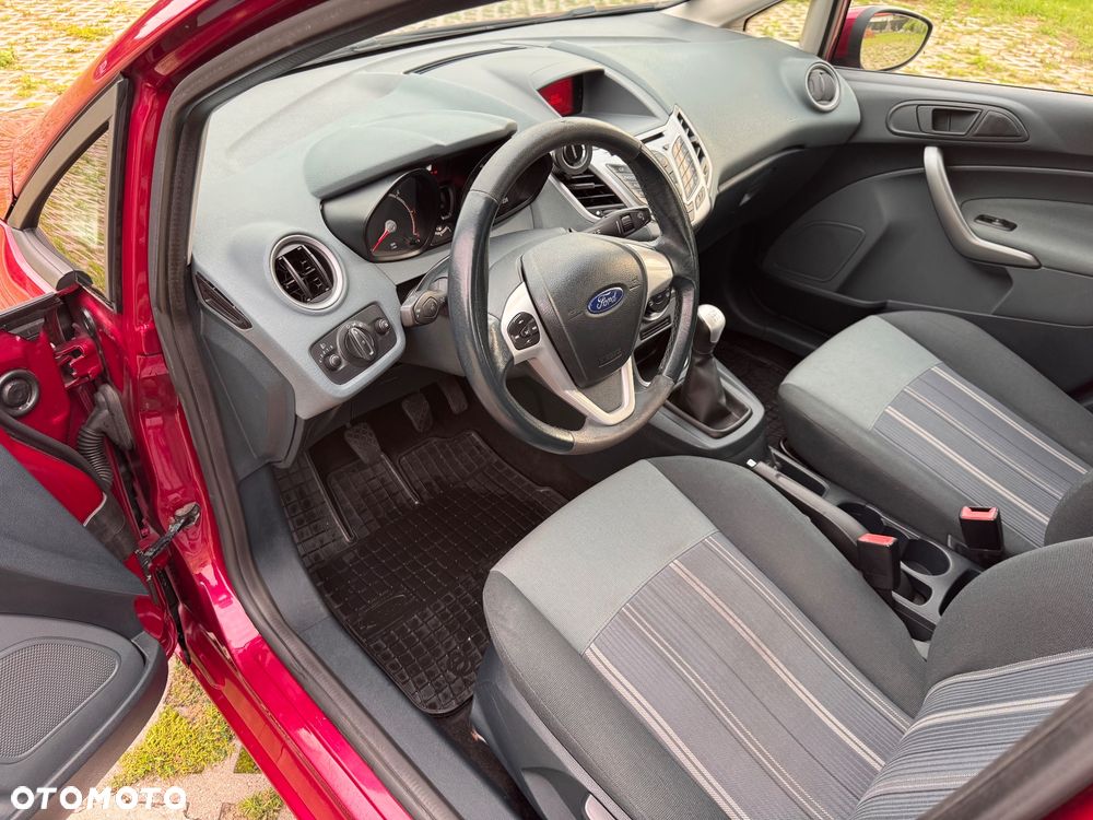 Ford Fiesta 1.4 TDCI - 9
