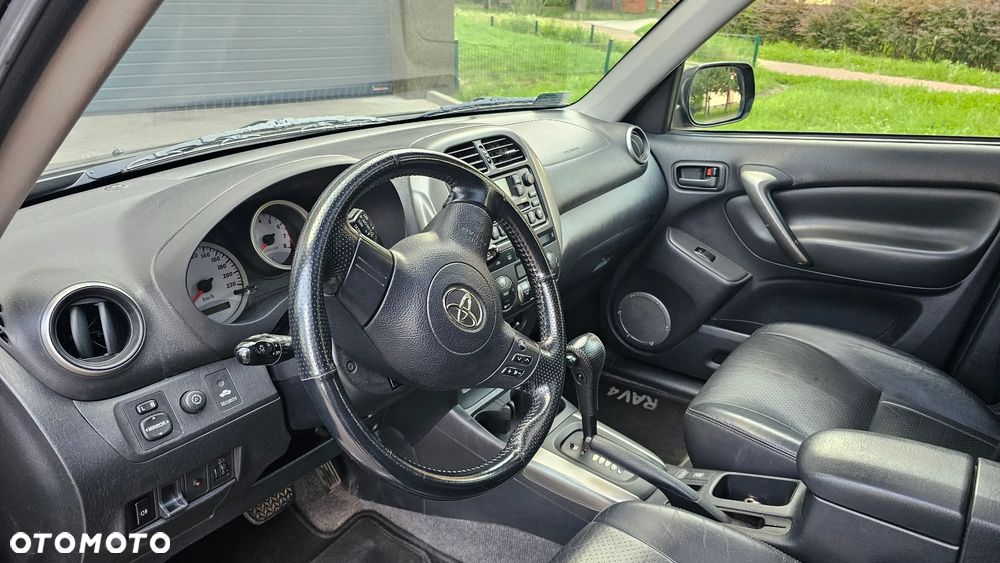 Toyota RAV4 2.0 VVT-i 4x4 - 9
