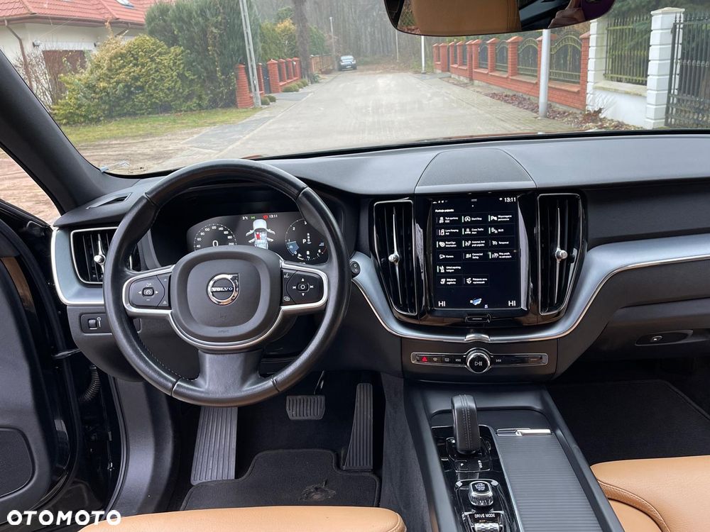 Volvo XC 60 B5 D AWD Geartronic Momentum Pro - 38