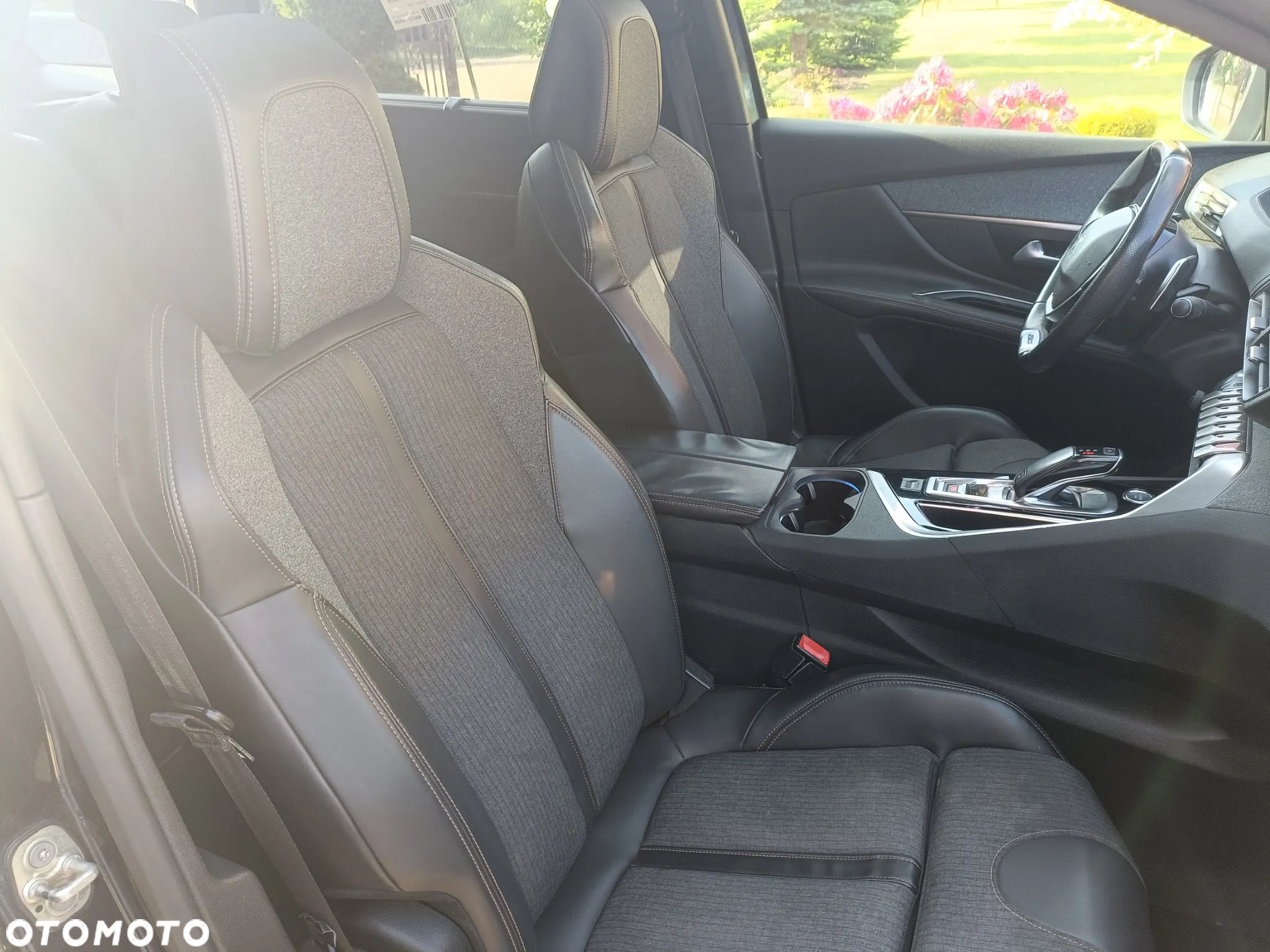 Peugeot 5008 1.6 BlueHDI Allure S&S EAT6 - 15
