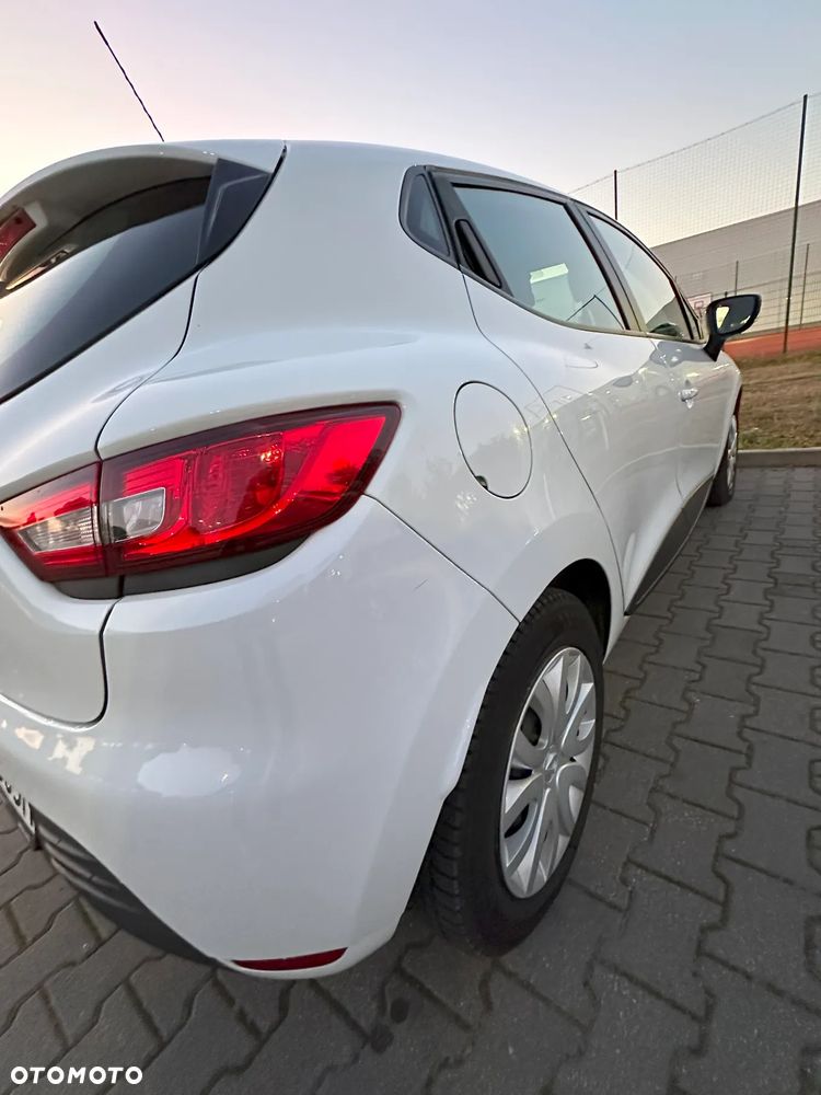 Renault Clio 0.9 TCe Alize - 11